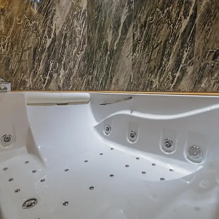 Ester 4* Κορυτσά