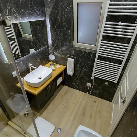 Ester Hotel Korce
