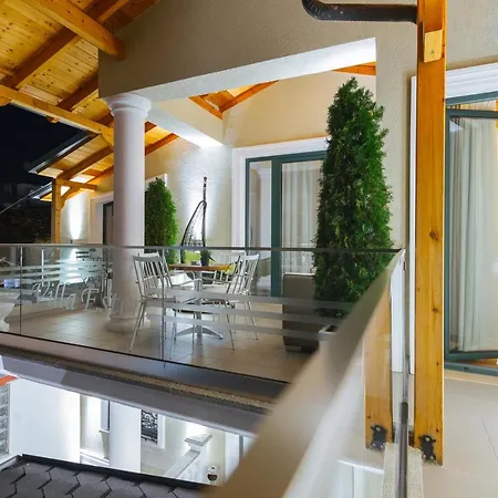 Ester Hotel Korce