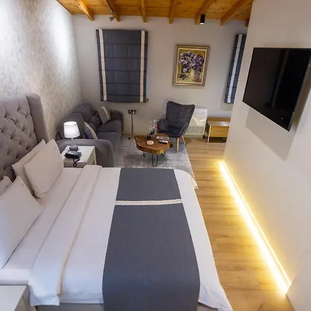 Ester Hotel 4*