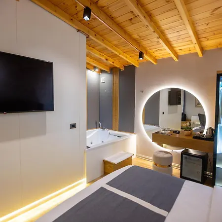 Hotel Ester 4*