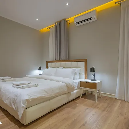 Ester 4* Korce